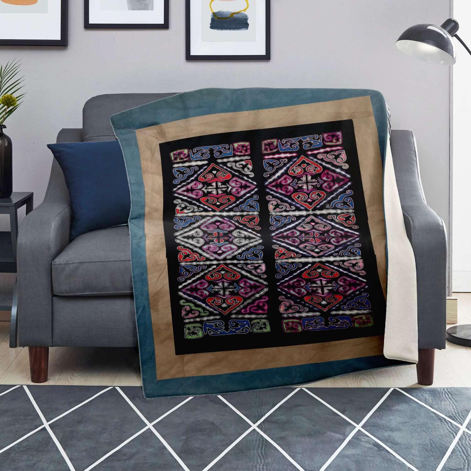 MIAO CULTURE 19TH-CENTURY DESIGN | Sherpa Fleece Blanket