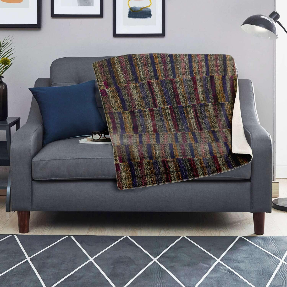 Fleece Blanket - African Maasai Culture Design (Tanzania)