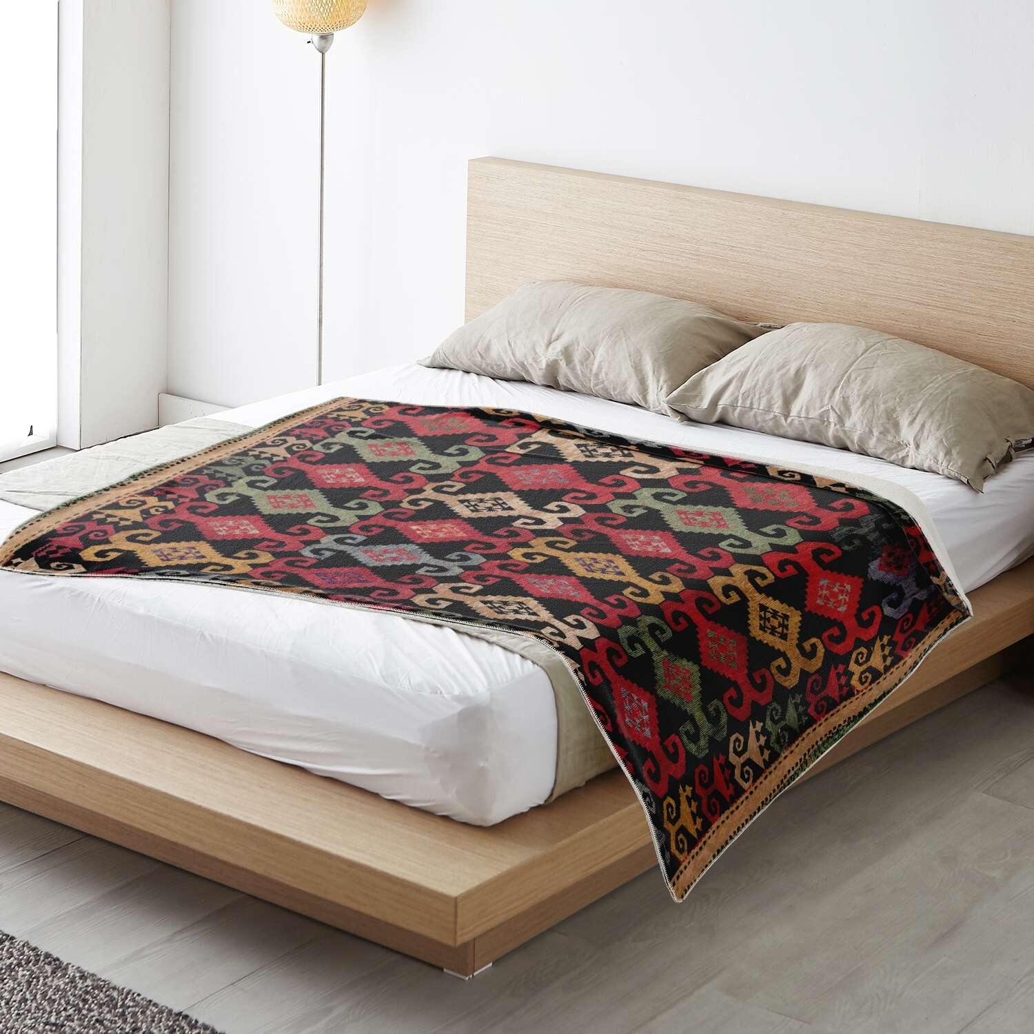 Sherpa Fleece Blanket Fleece Blanket: Antique Lakai-Tribe Design