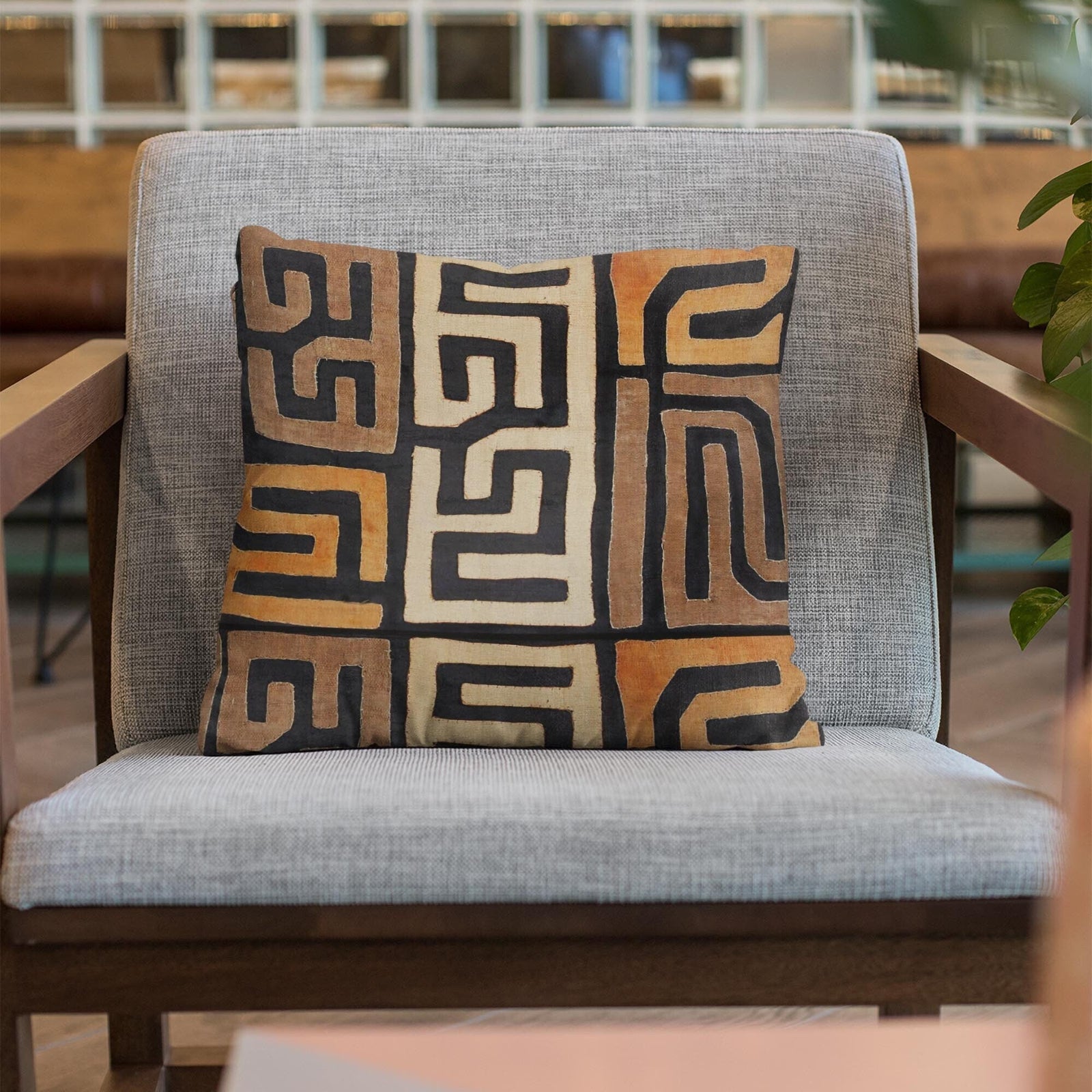 Kuba-Cloth Tribal African Pillow w / Insert | Bohemian Kente Cloth Mudcloth Kilim | Gift for Him Ethnic Decorative Throw Pillow