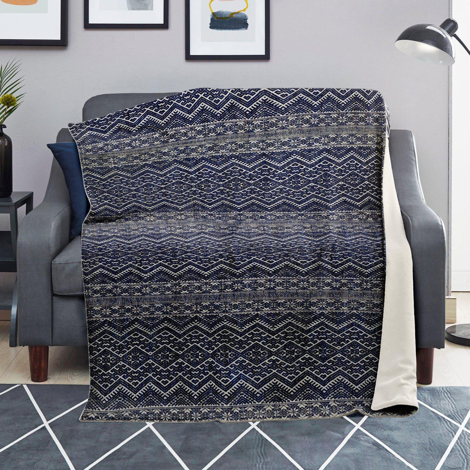 MIAO CULTURE TRADITIONAL DESIGN | Sherpa Fleece Blanket