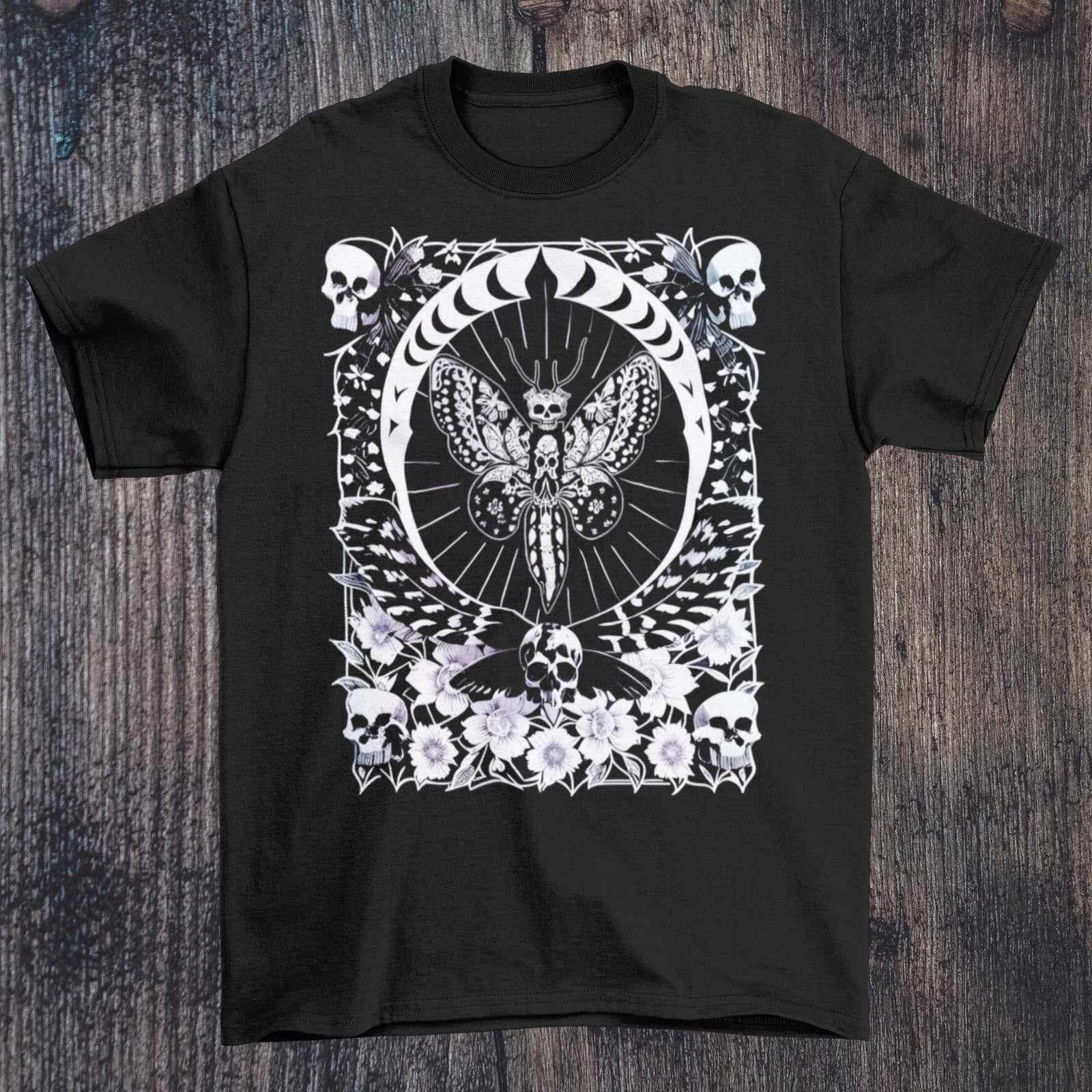 The Death's-Head Hawkmoth | Skull Macabre Gothic Horror Silence | Occult Moth Lamb Symbol, Graphic Art T-Shirt